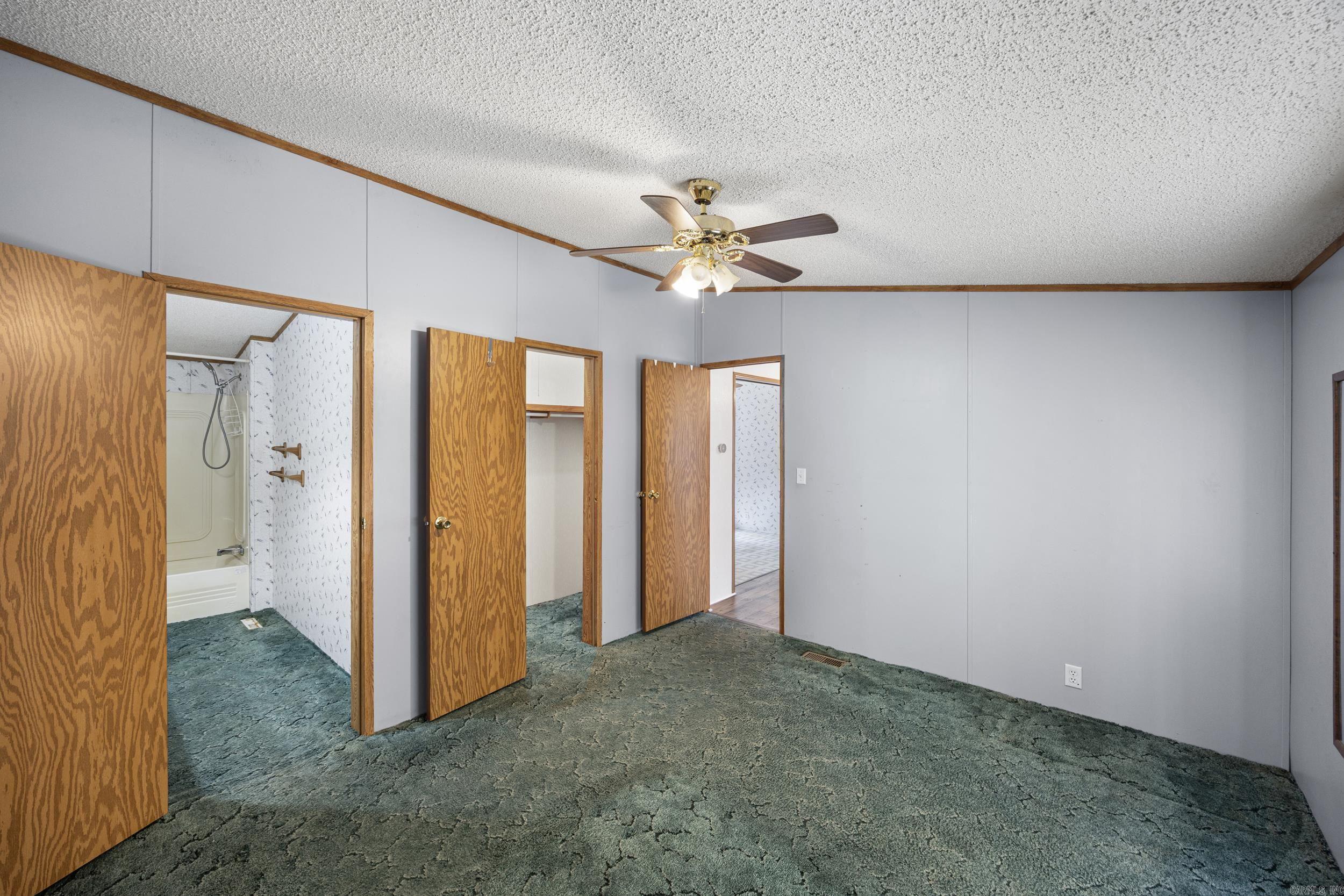 10776 Pin Oak Loop