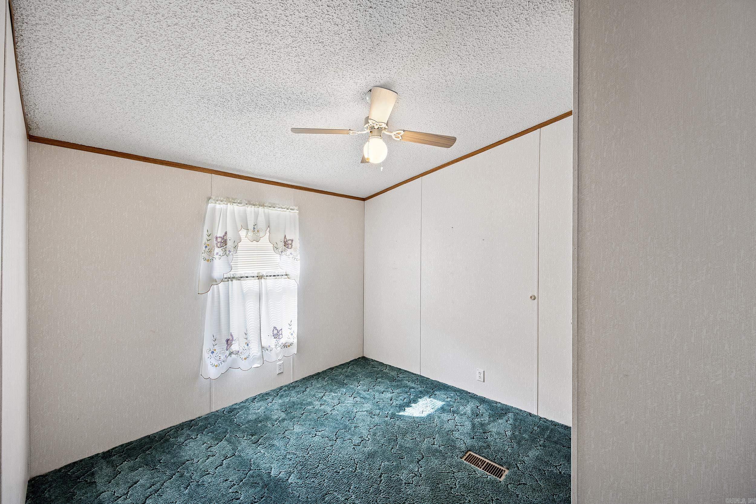 10776 Pin Oak Loop