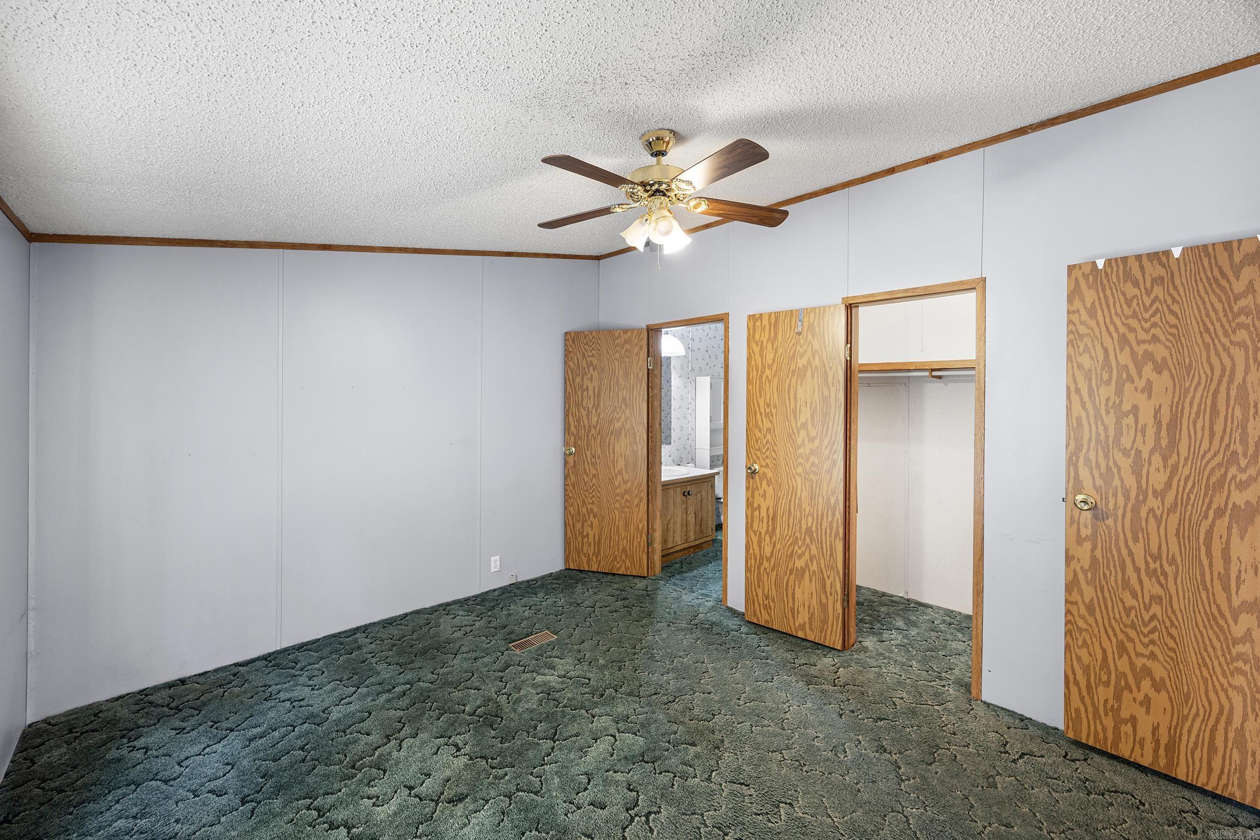 10776 Pin Oak Loop
