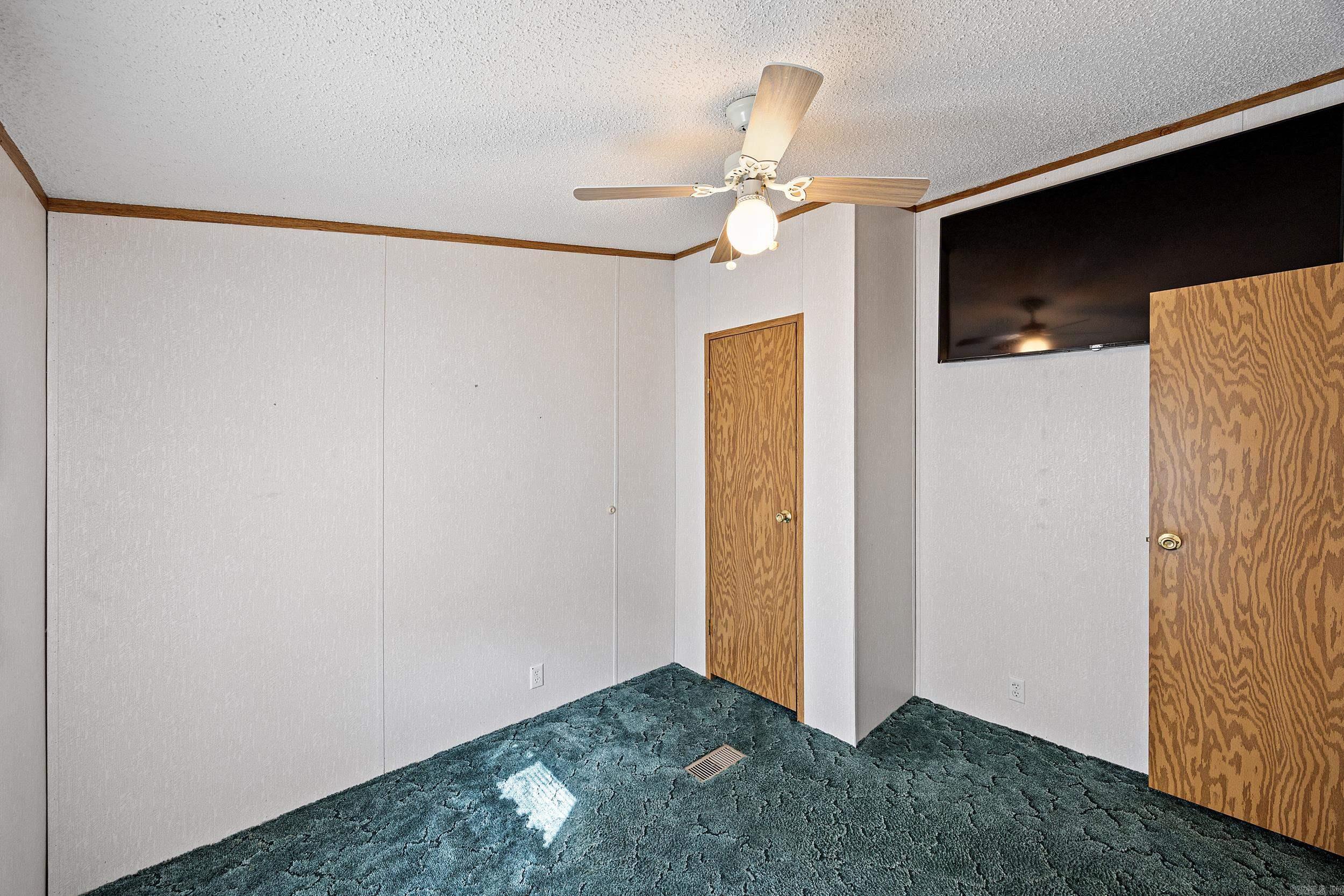 10776 Pin Oak Loop
