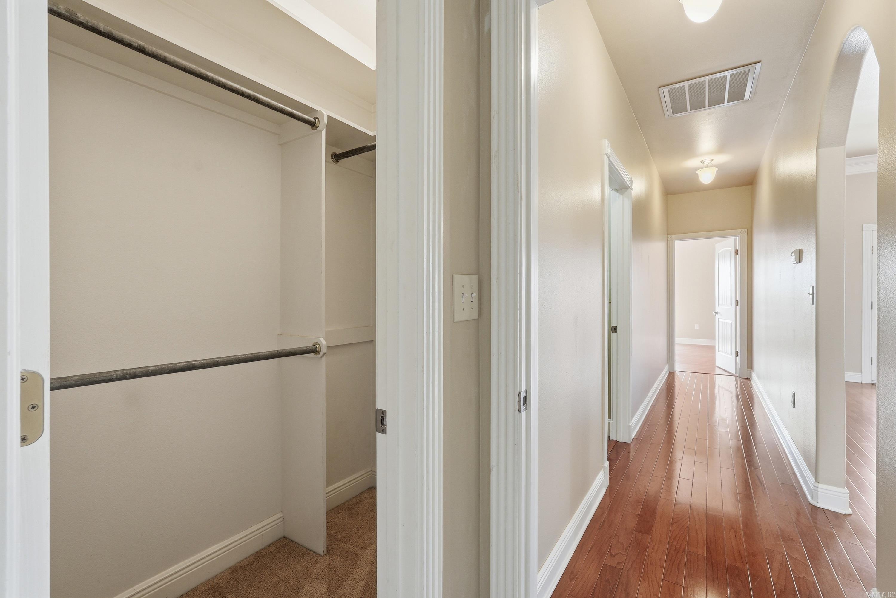 4 Robins Ridge Rd