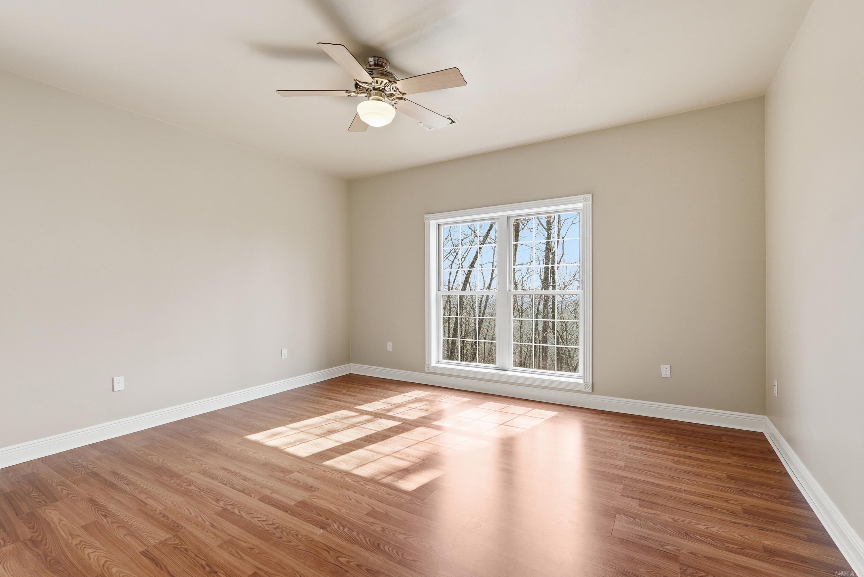 4 Robins Ridge Rd