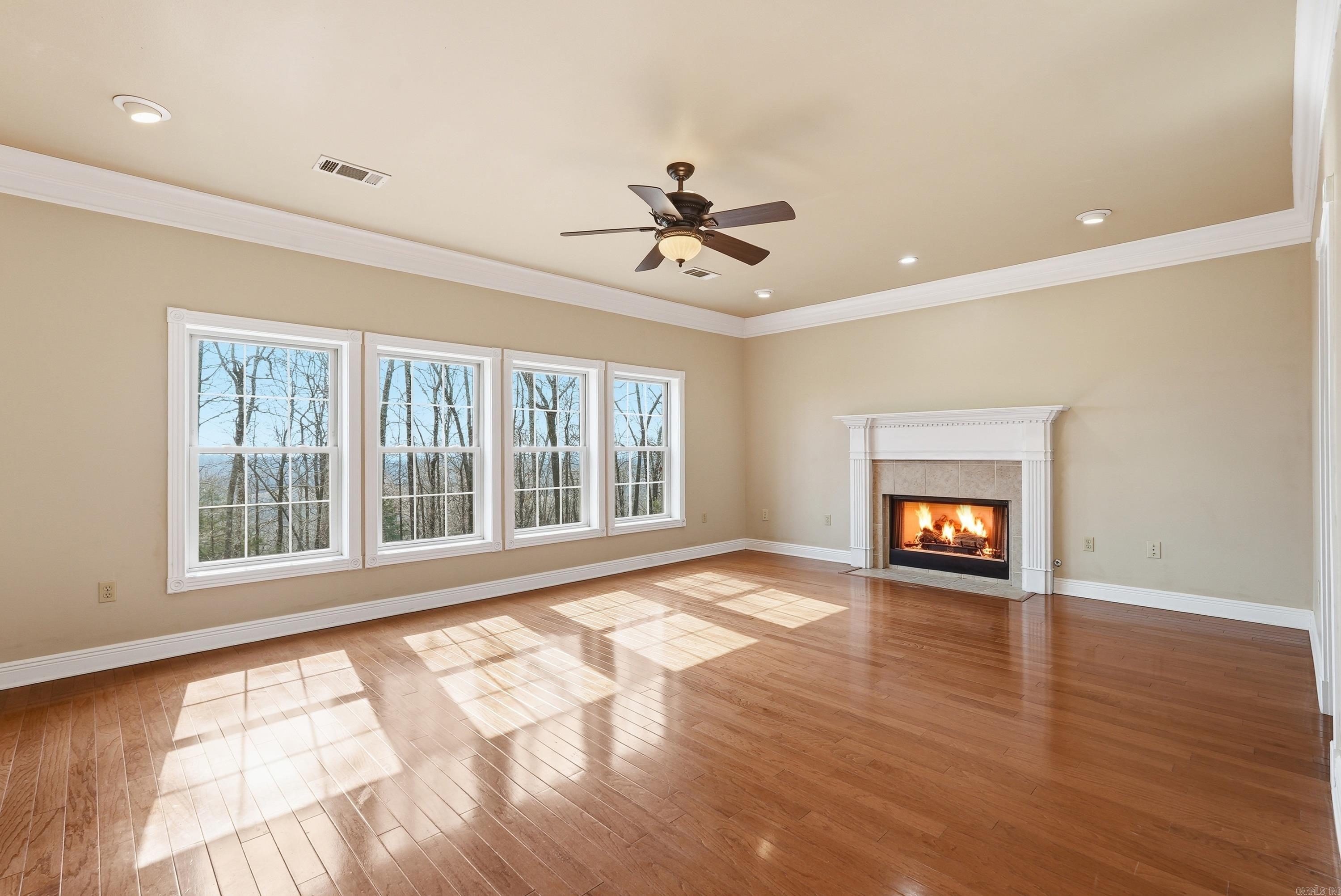 4 Robins Ridge Rd