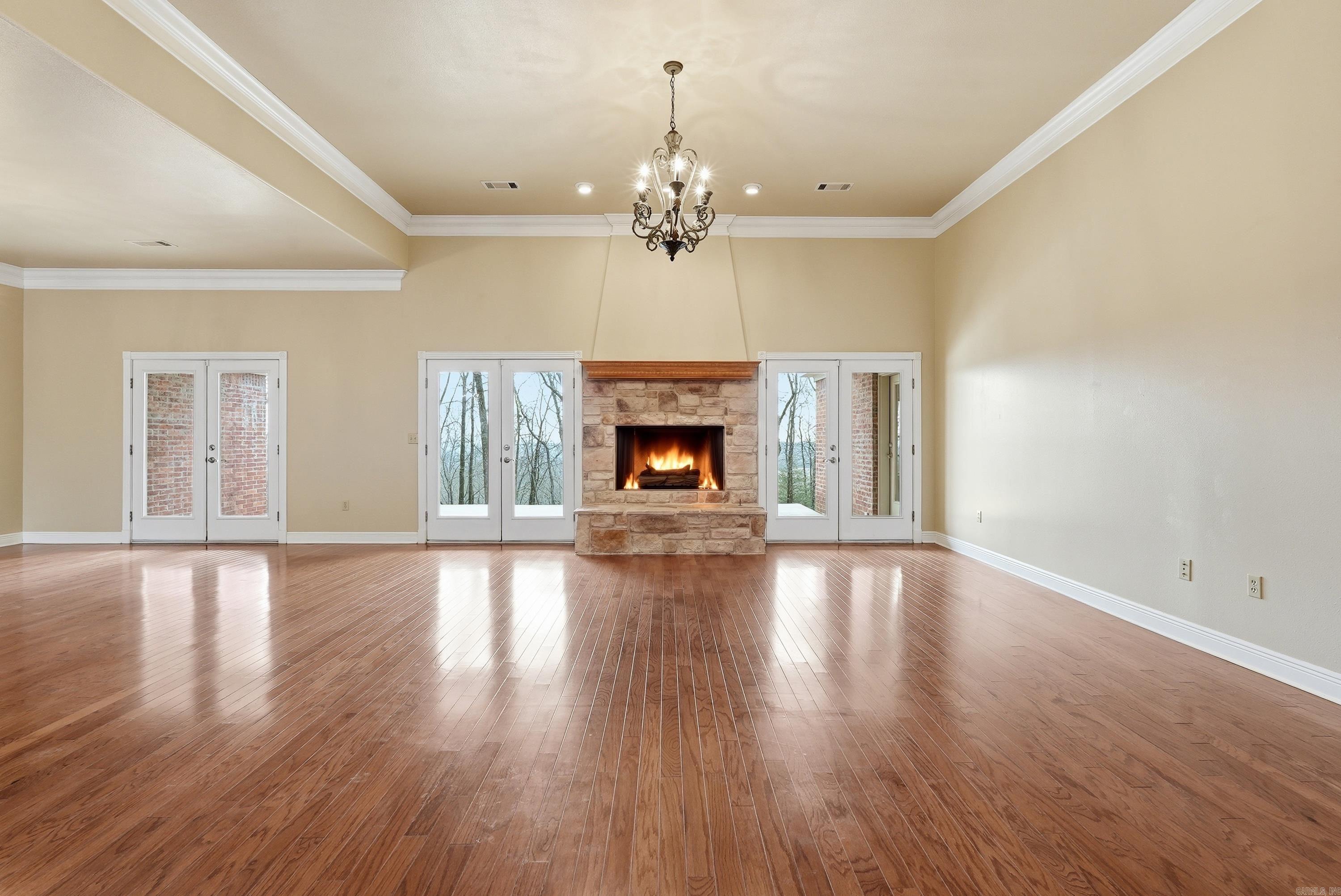 4 Robins Ridge Rd