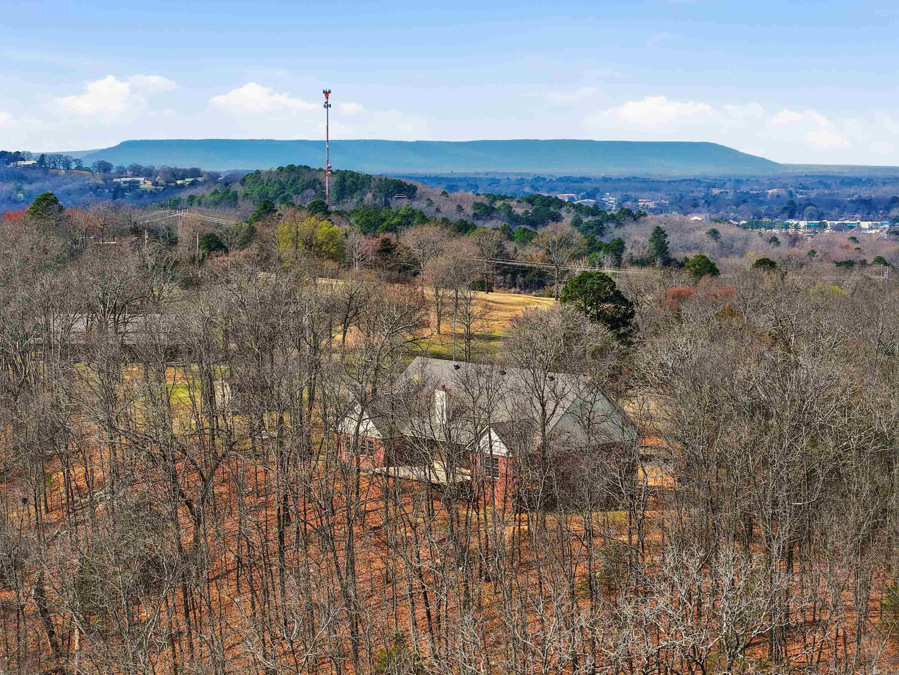 4 Robins Ridge Rd