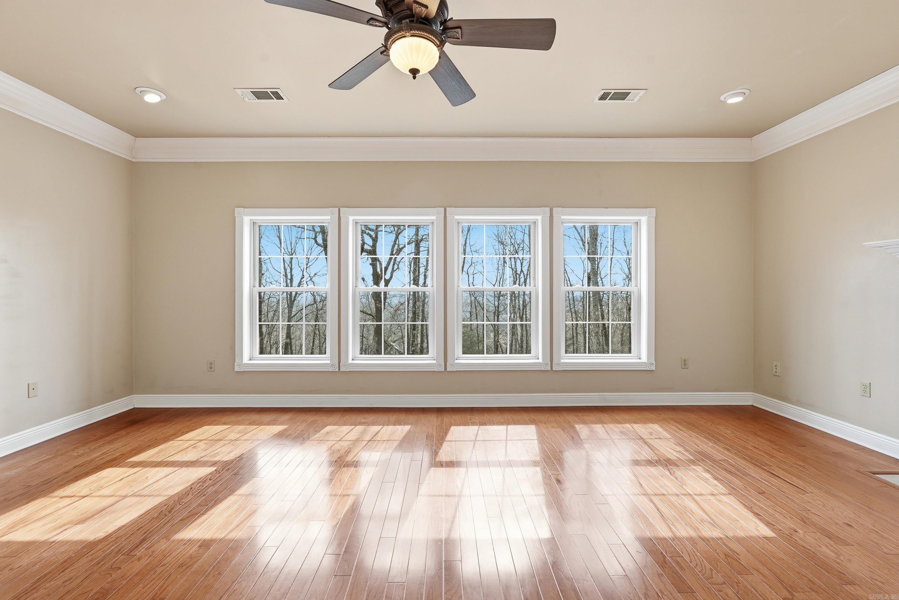 4 Robins Ridge Rd