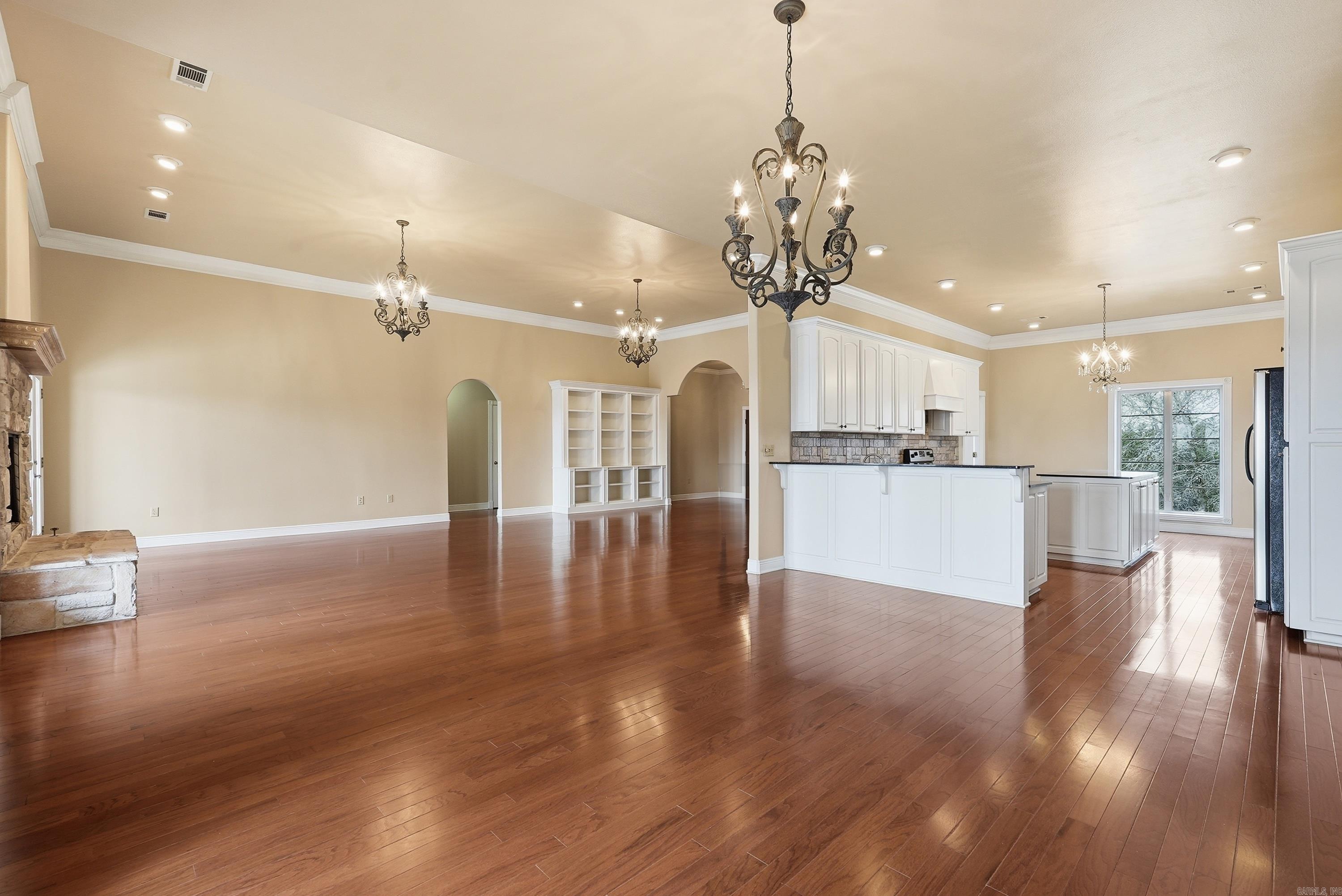 4 Robins Ridge Rd