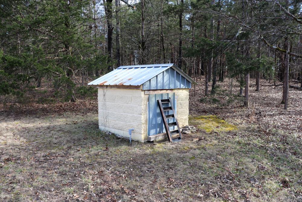 9238 Elizabeth Road