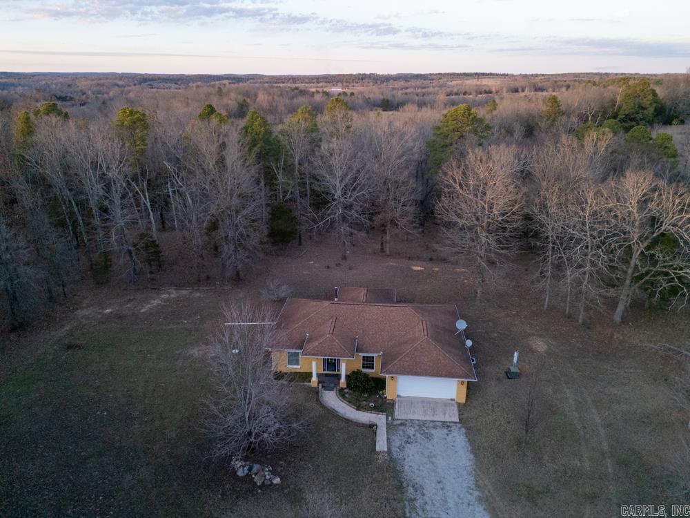 9238 Elizabeth Road