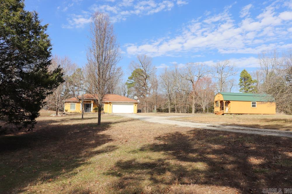 9238 Elizabeth Road