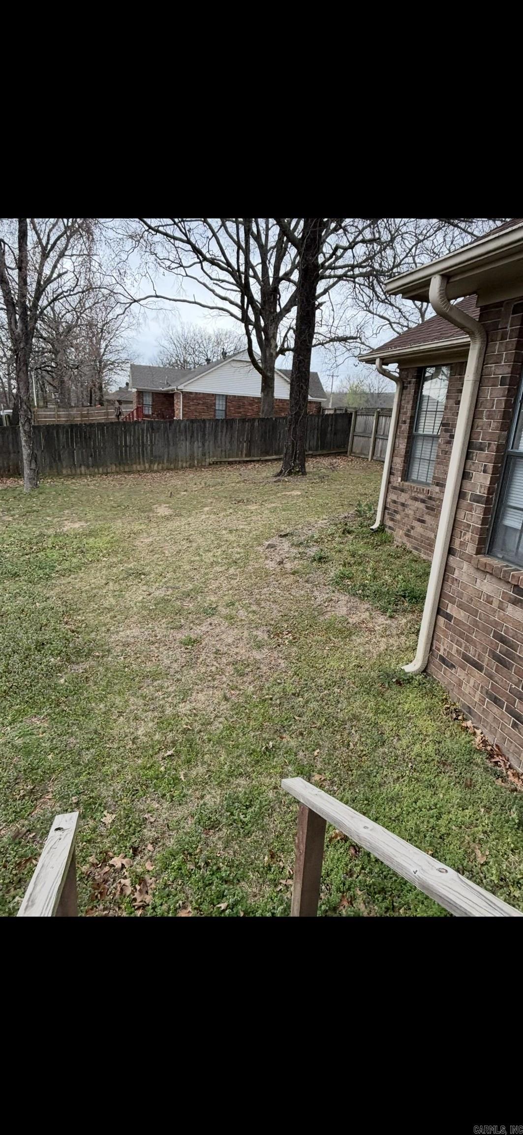 2305 NW meadowlake