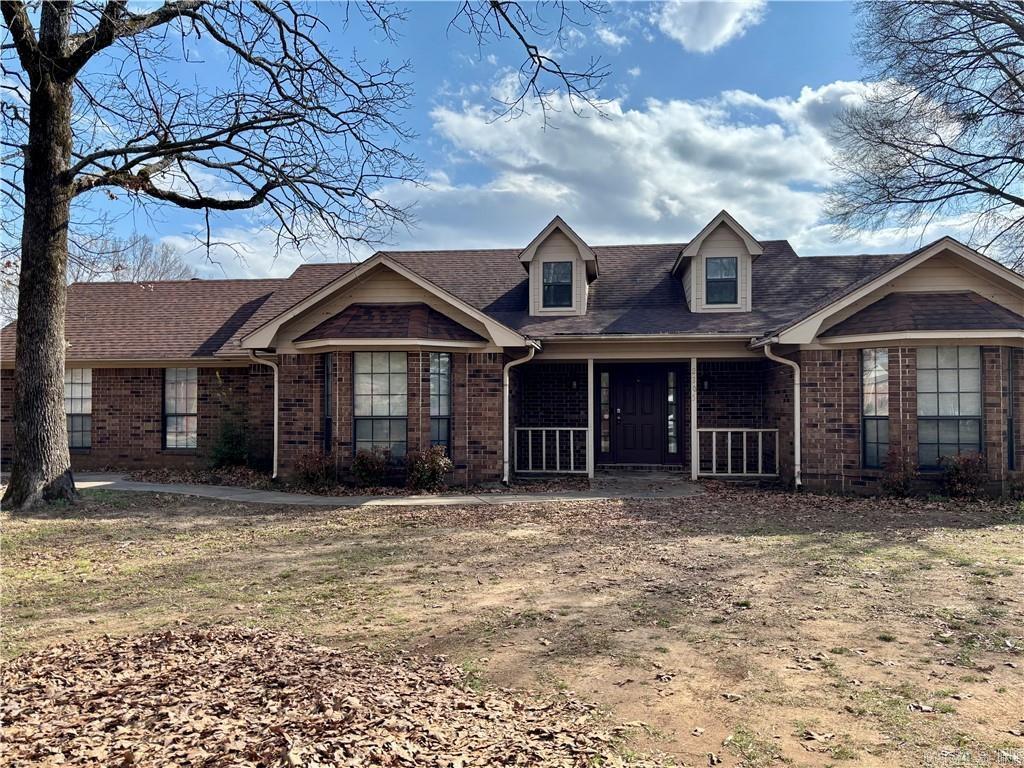 2305 NW meadowlake