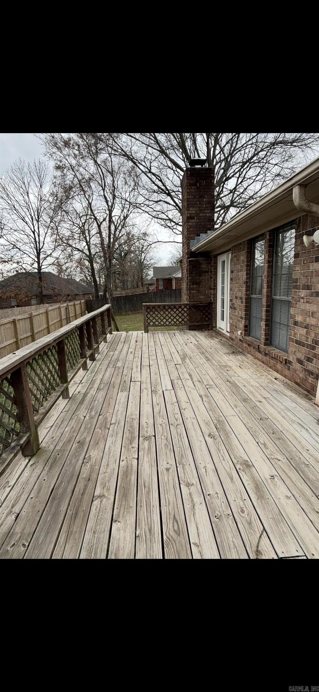 2305 NW meadowlake