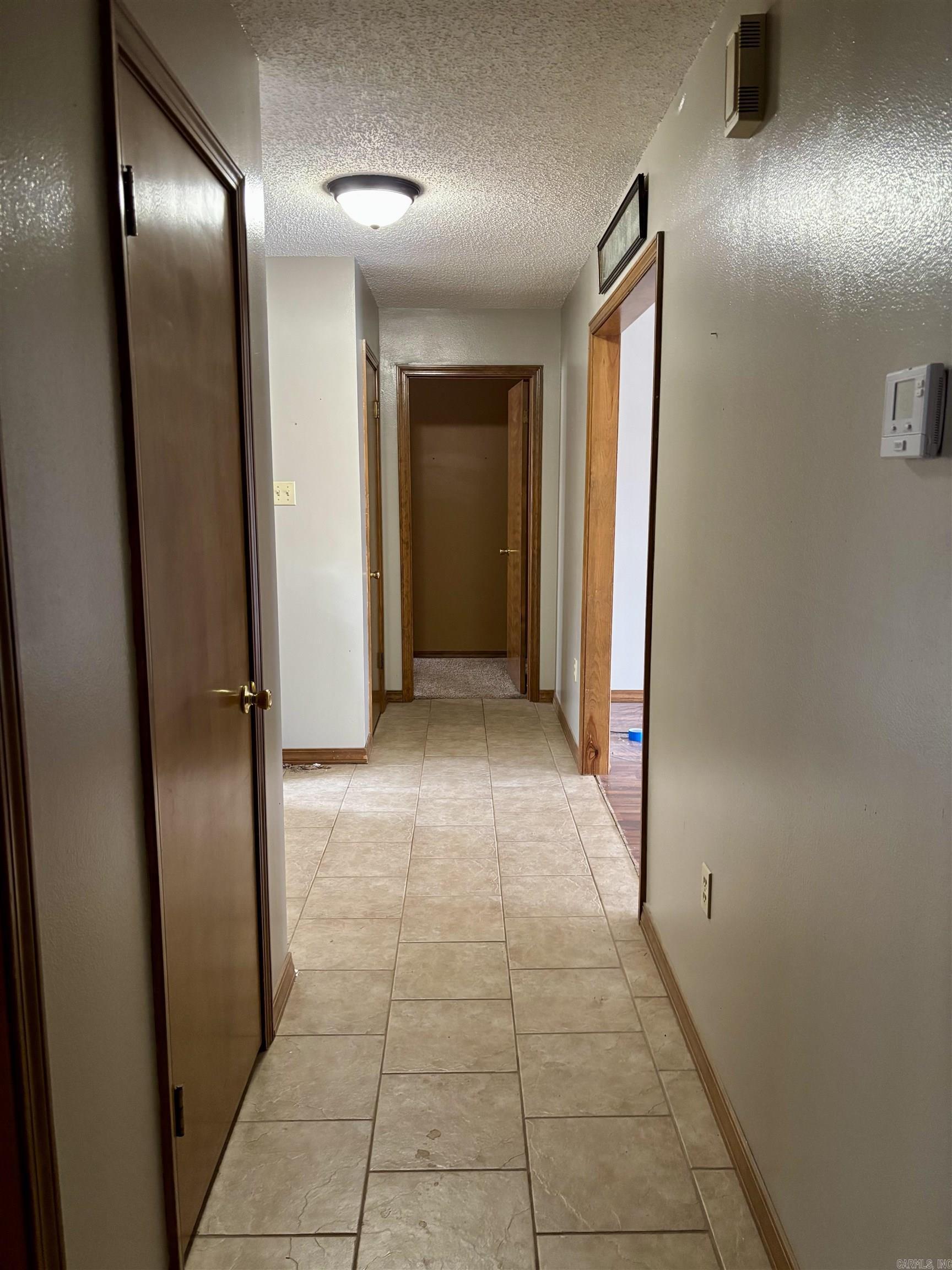2305 NW meadowlake