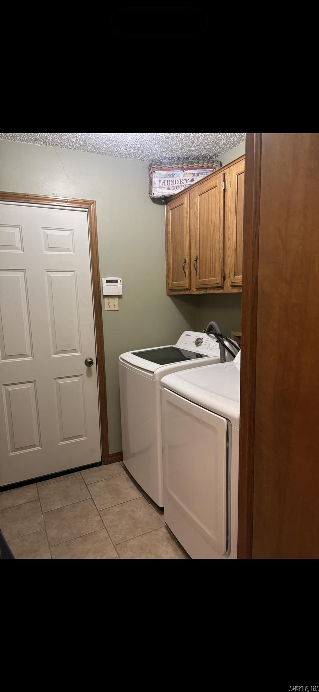 2305 NW meadowlake