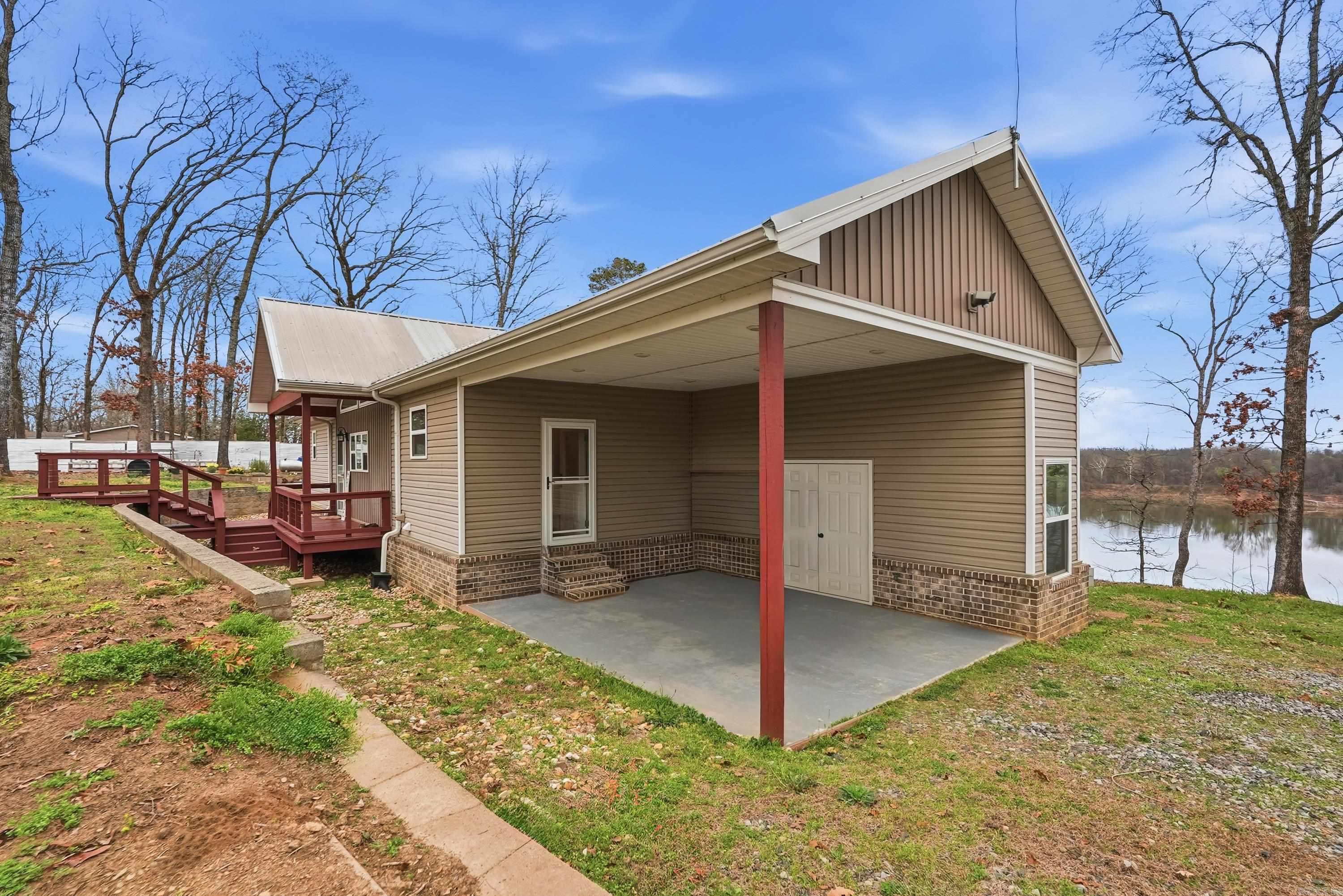 906 Stony Point Road
