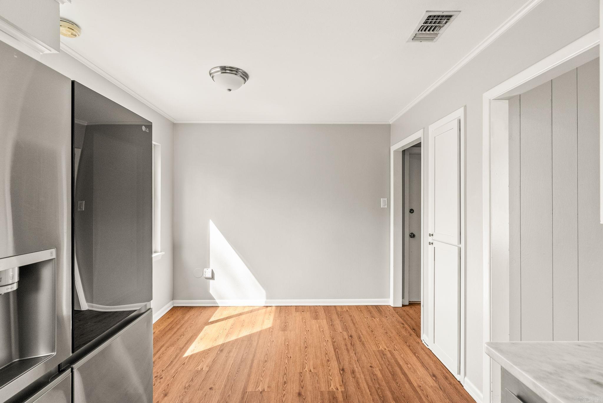 10 Forrest Lane