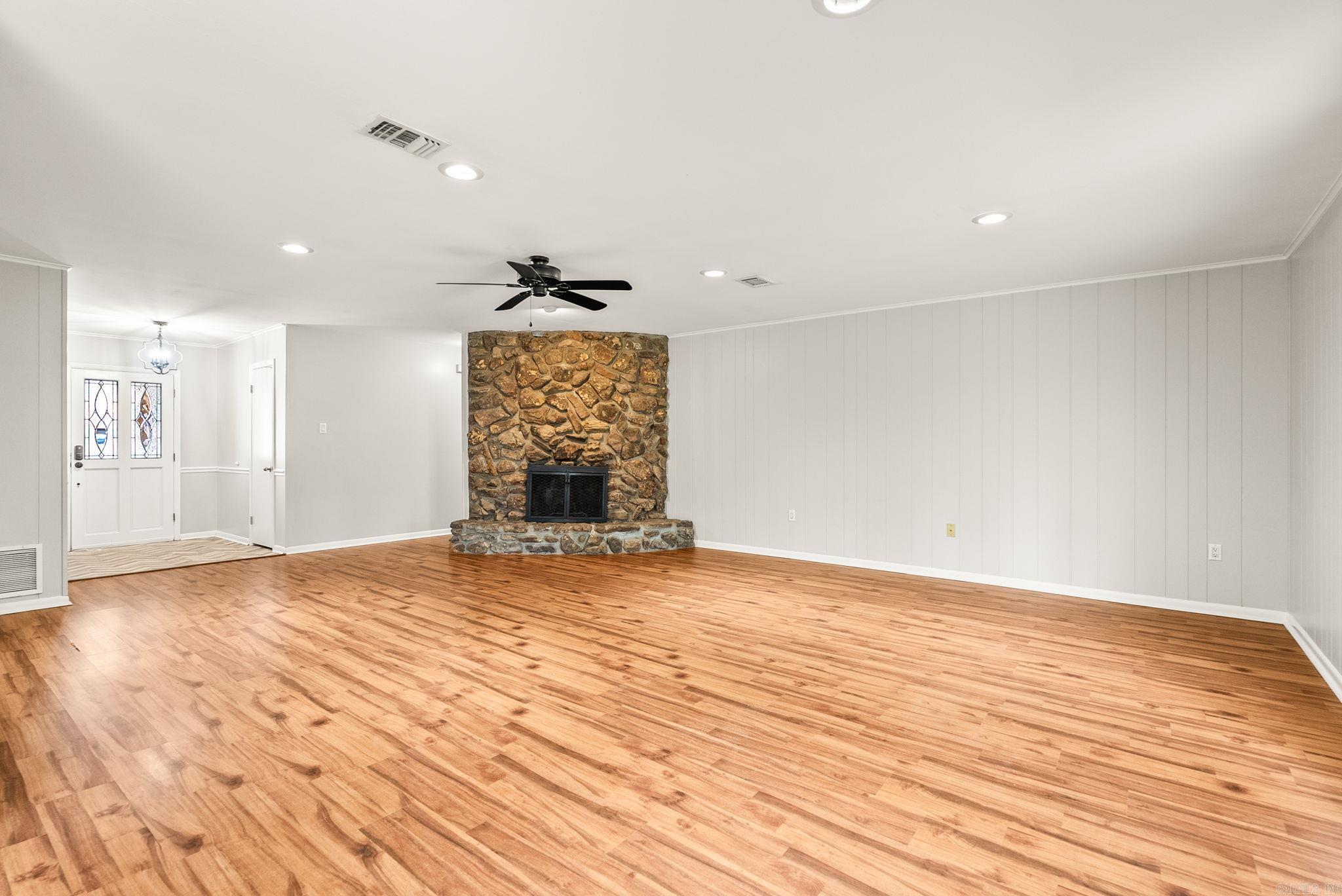 10 Forrest Lane