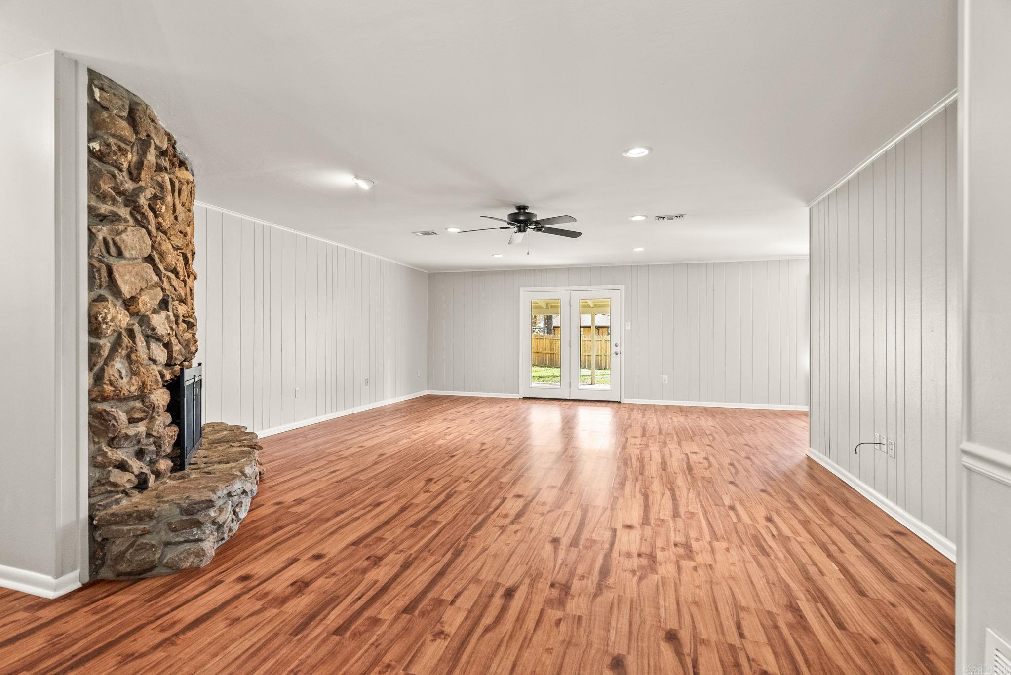 10 Forrest Lane