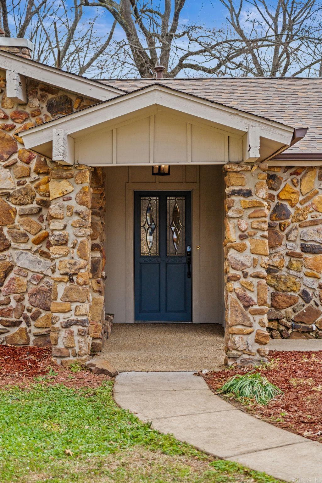 10 Forrest Lane