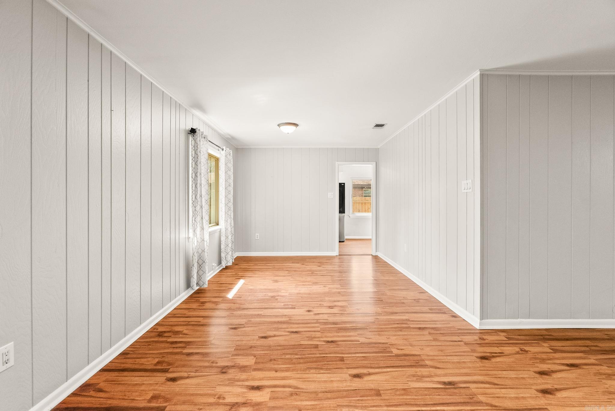 10 Forrest Lane