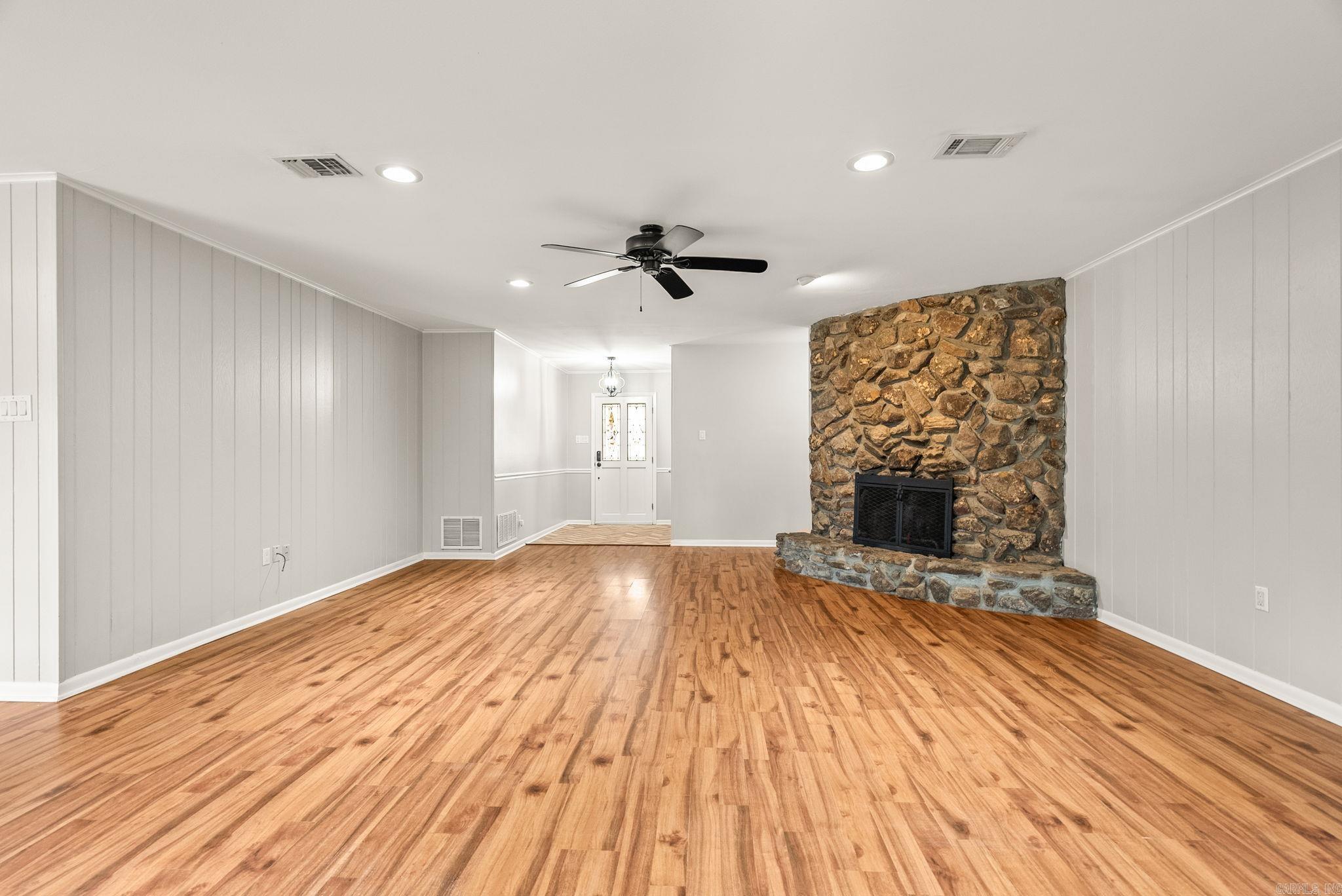 10 Forrest Lane