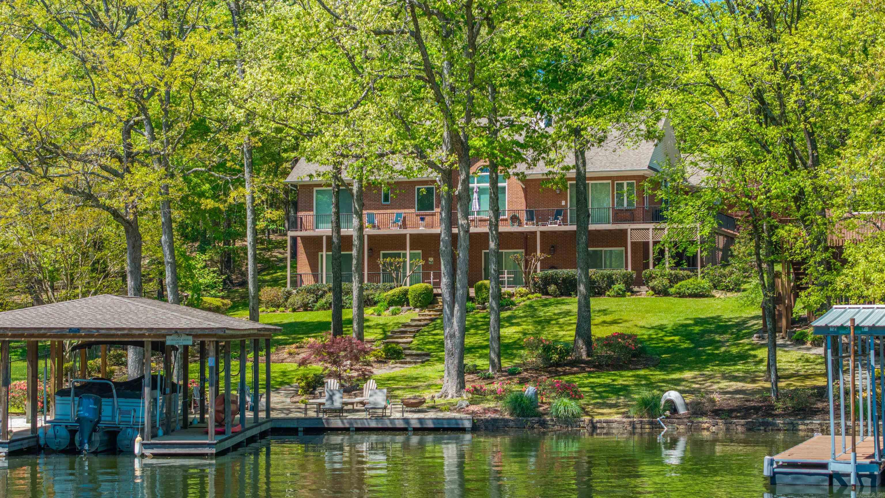 30 Stonegate Shores Drive