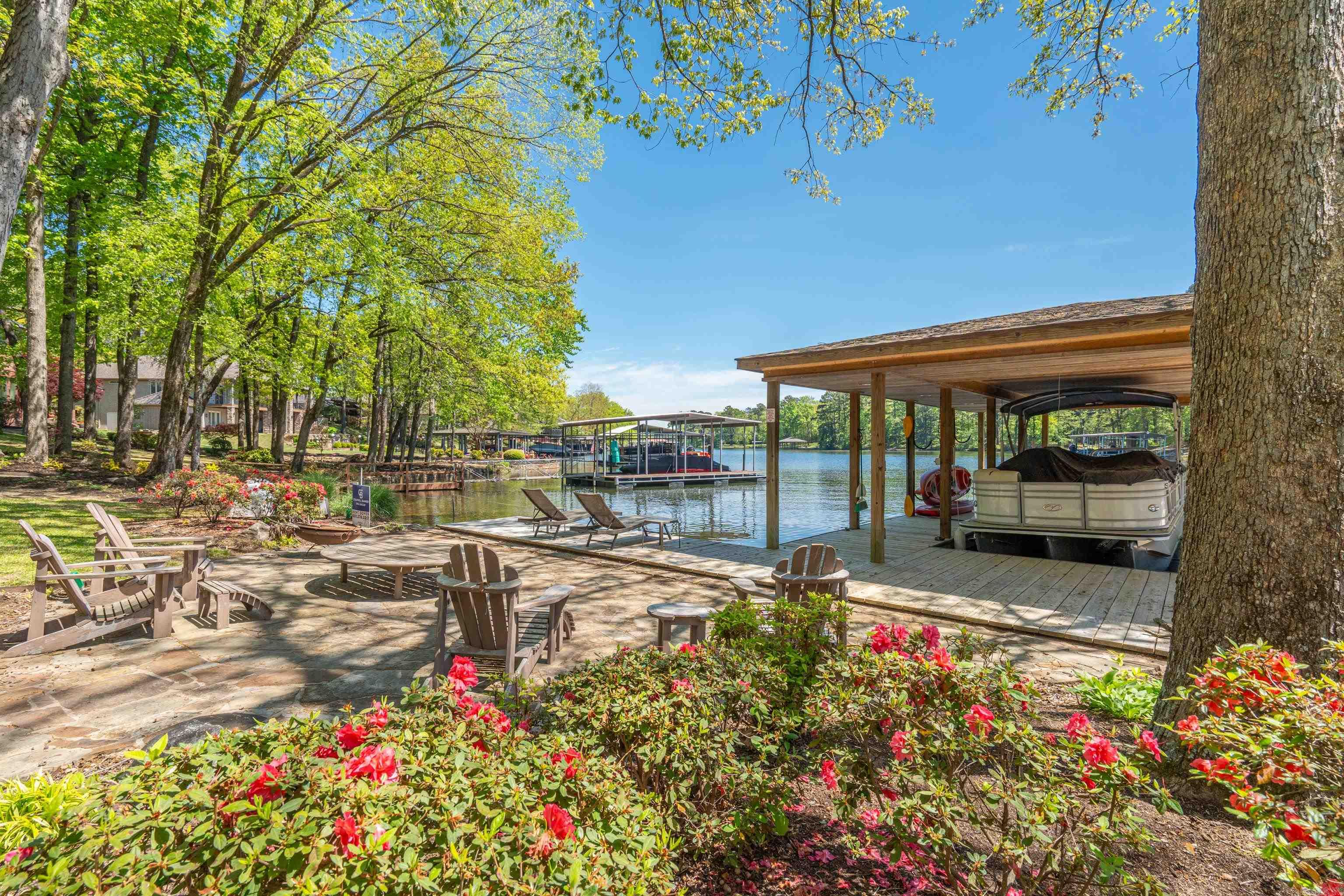 30 Stonegate Shores Drive