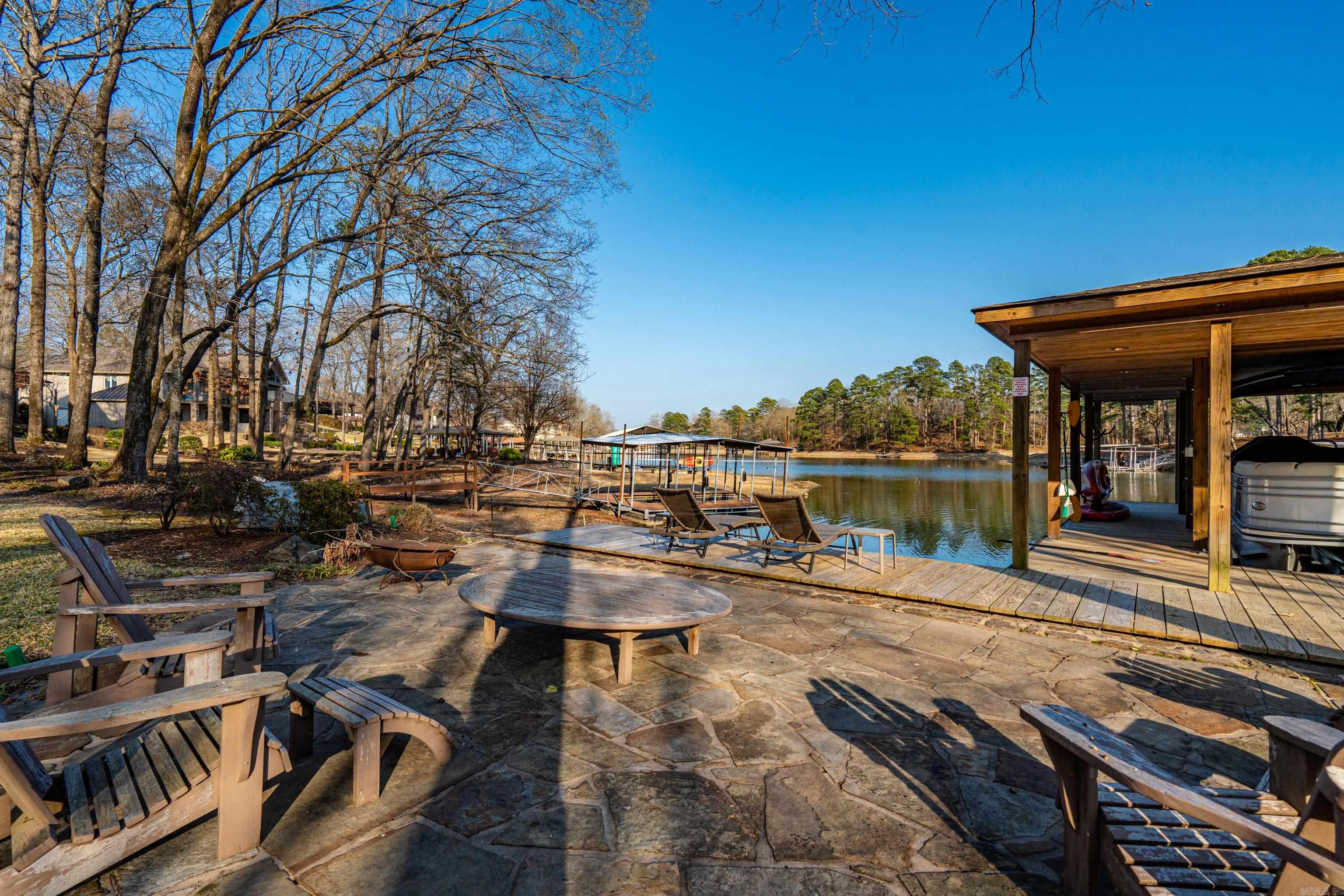 30 Stonegate Shores Drive