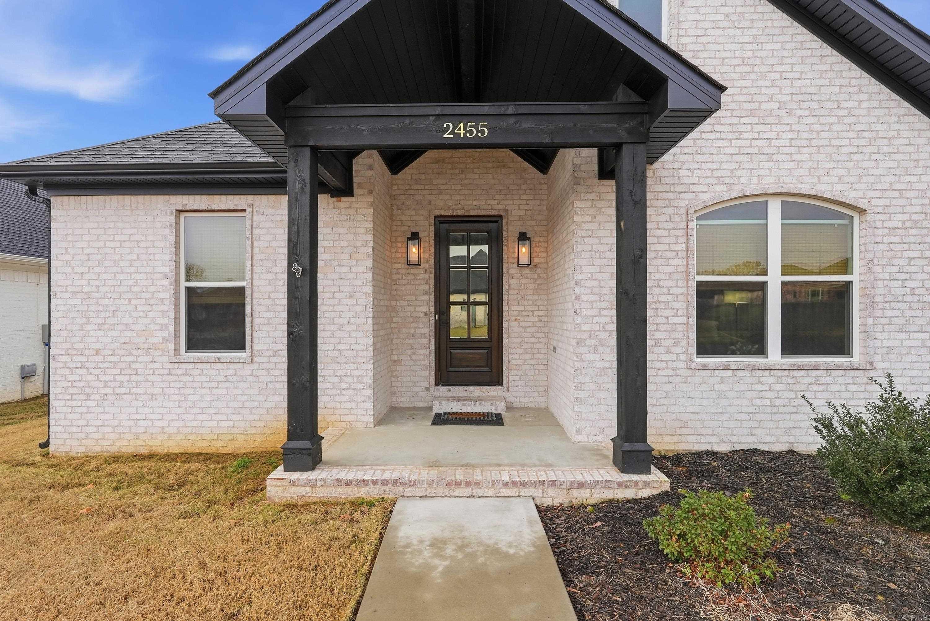 2455 WILMINGTON DR
