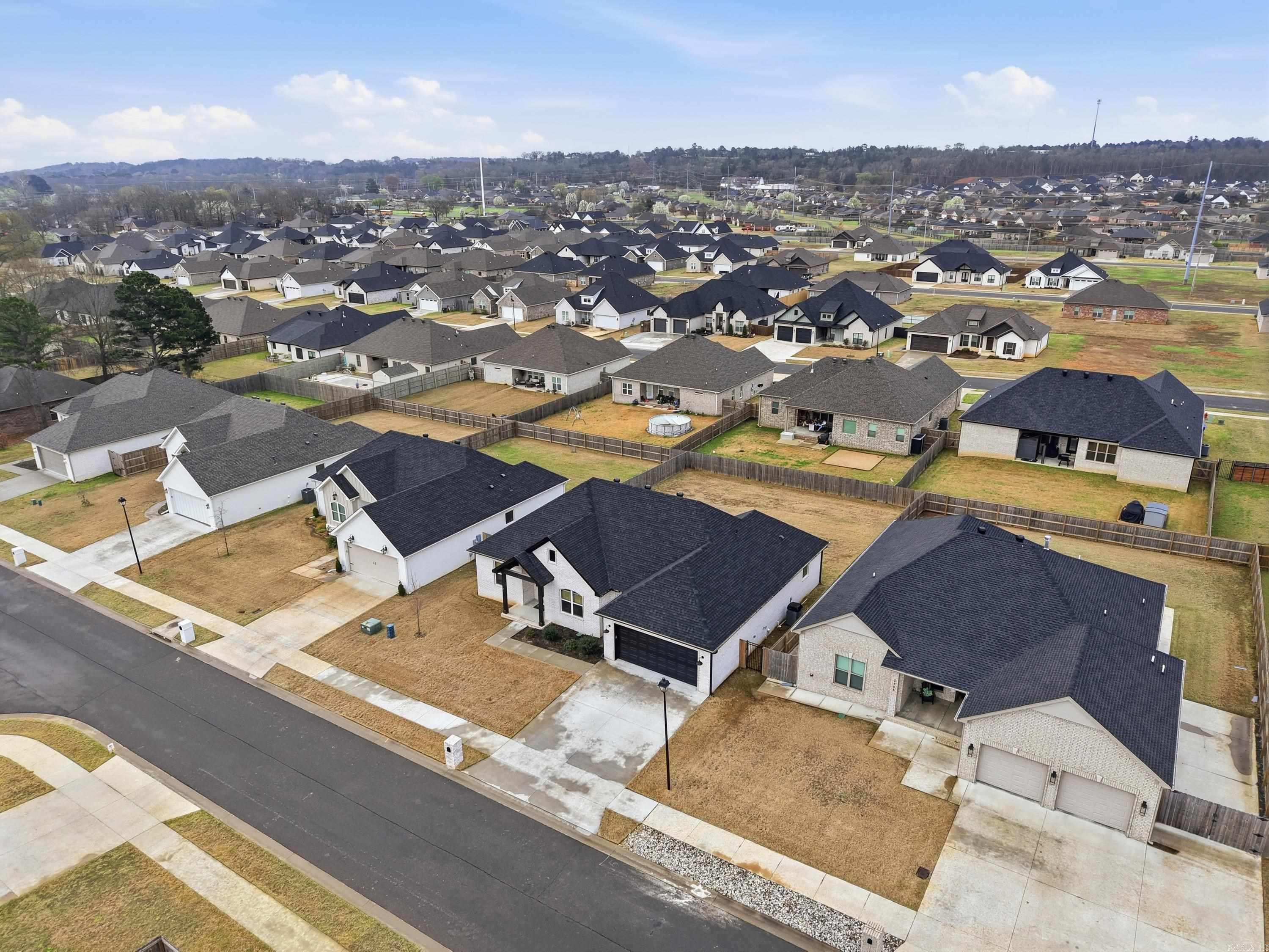 2455 WILMINGTON DR