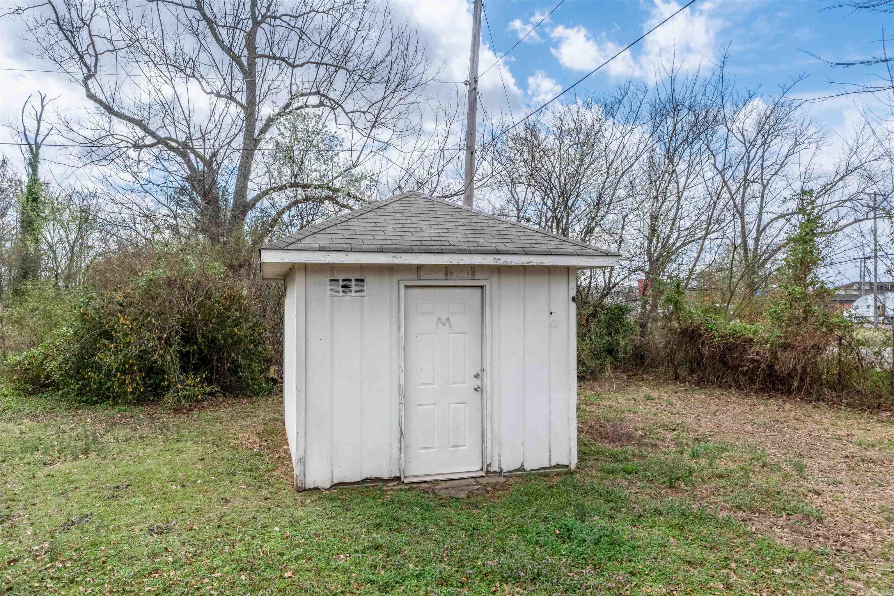 18 Steele Magnolia