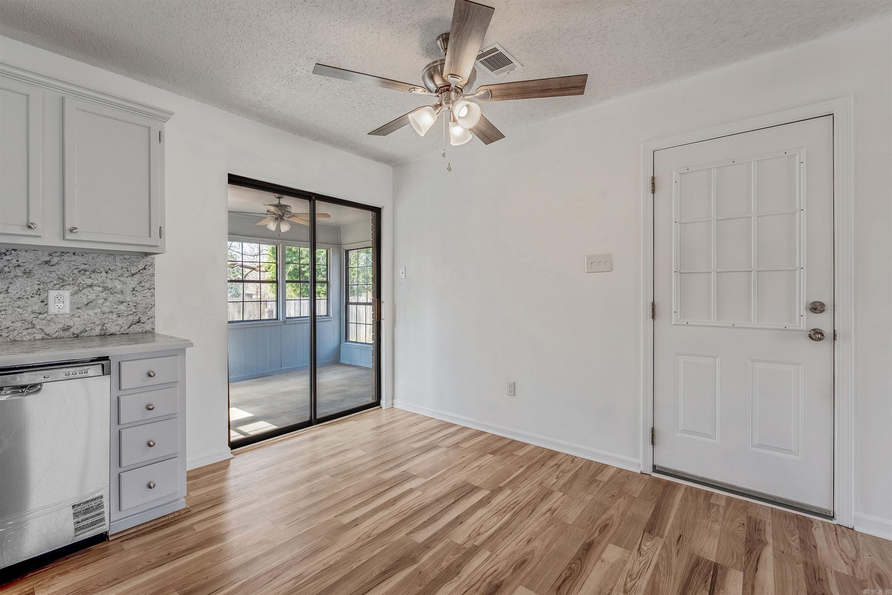 18 Steele Magnolia