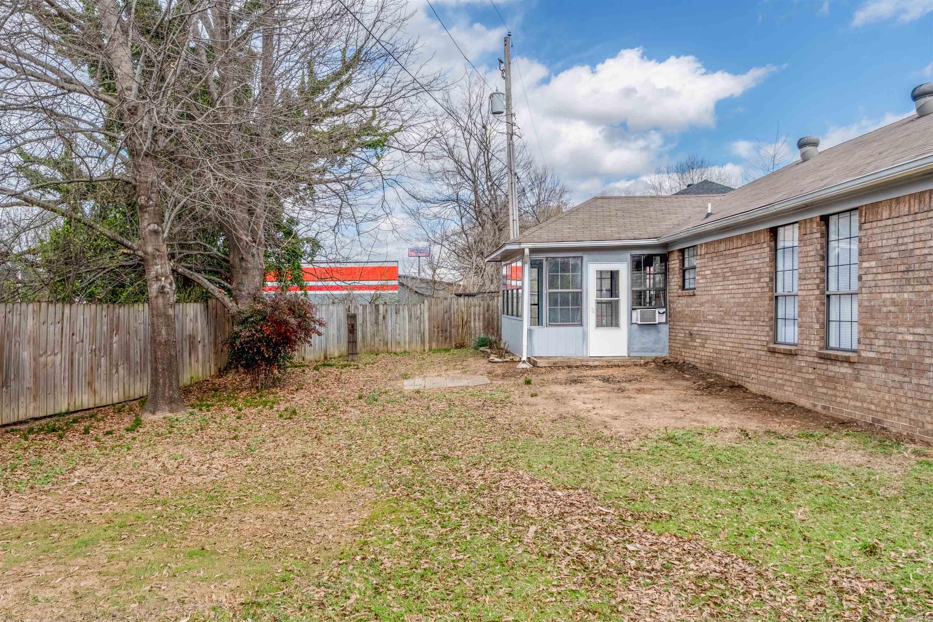 18 Steele Magnolia