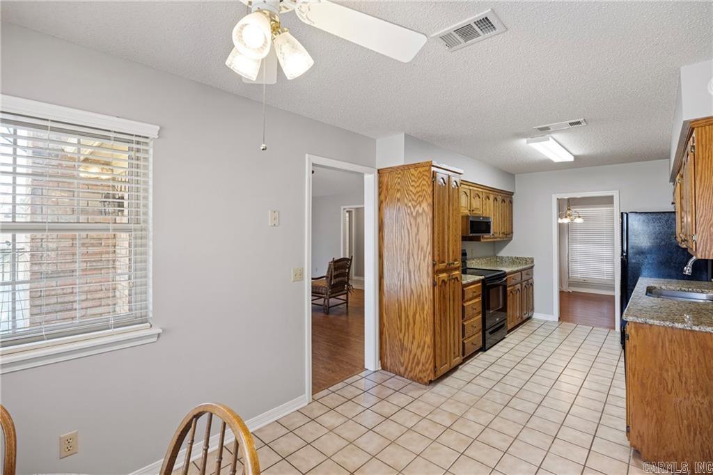 218 Canterbury Circle