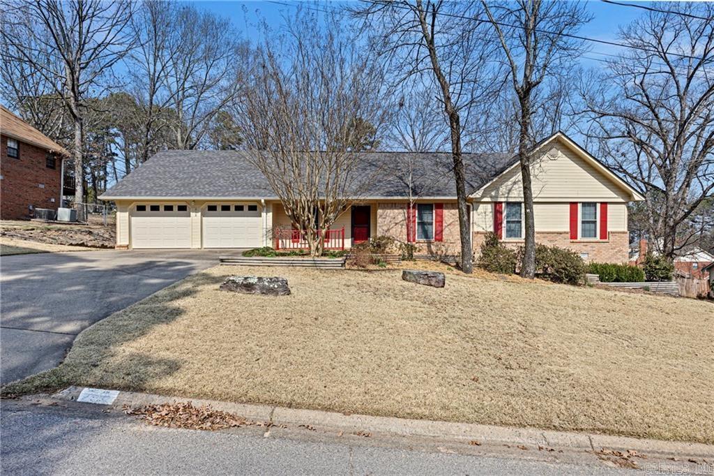 218 Canterbury Circle