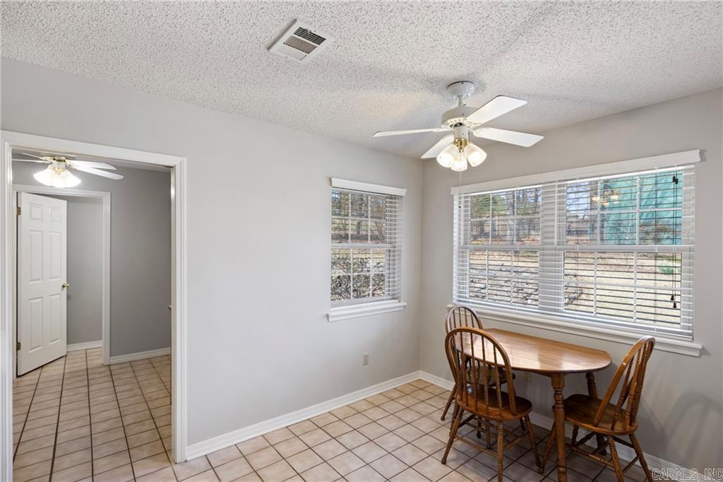 218 Canterbury Circle