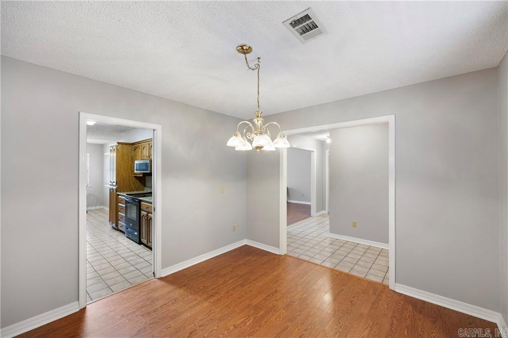 218 Canterbury Circle