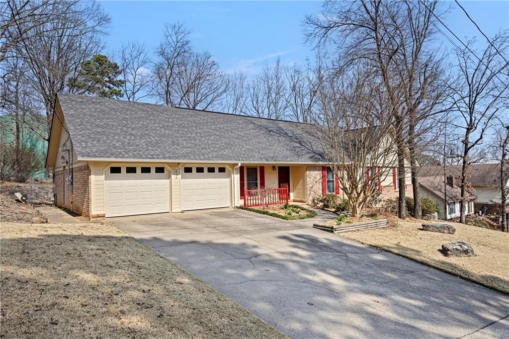 218 Canterbury Circle