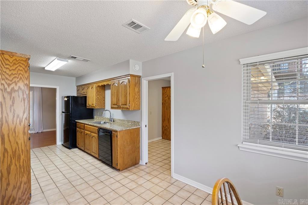 218 Canterbury Circle