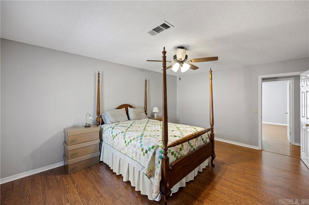 218 Canterbury Circle
