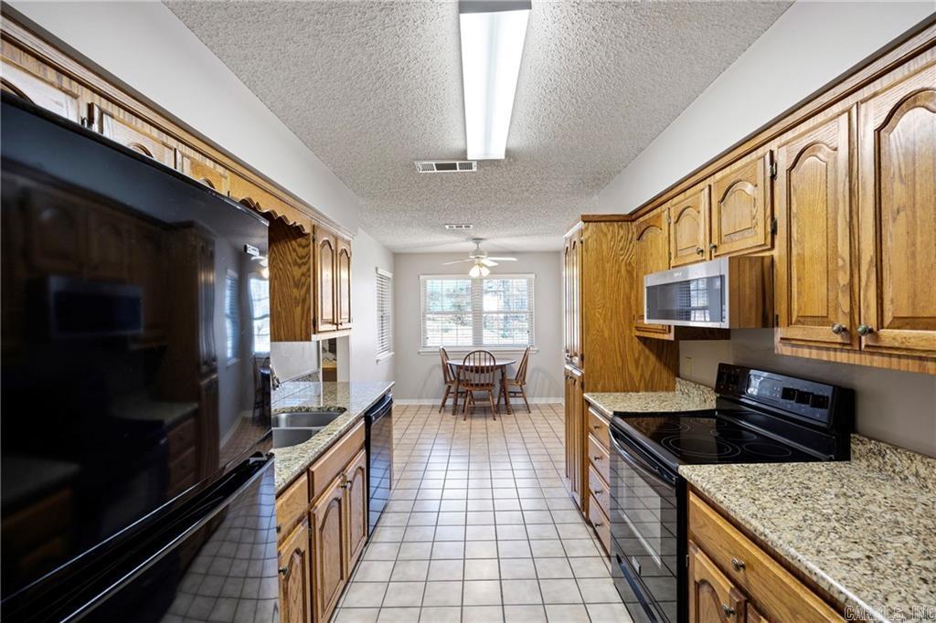218 Canterbury Circle
