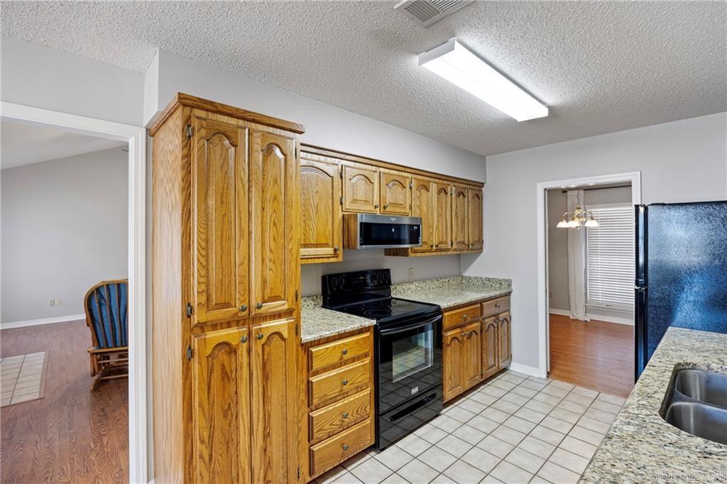 218 Canterbury Circle