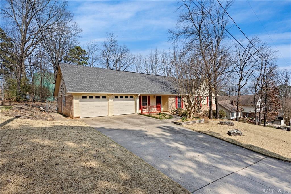 218 Canterbury Circle