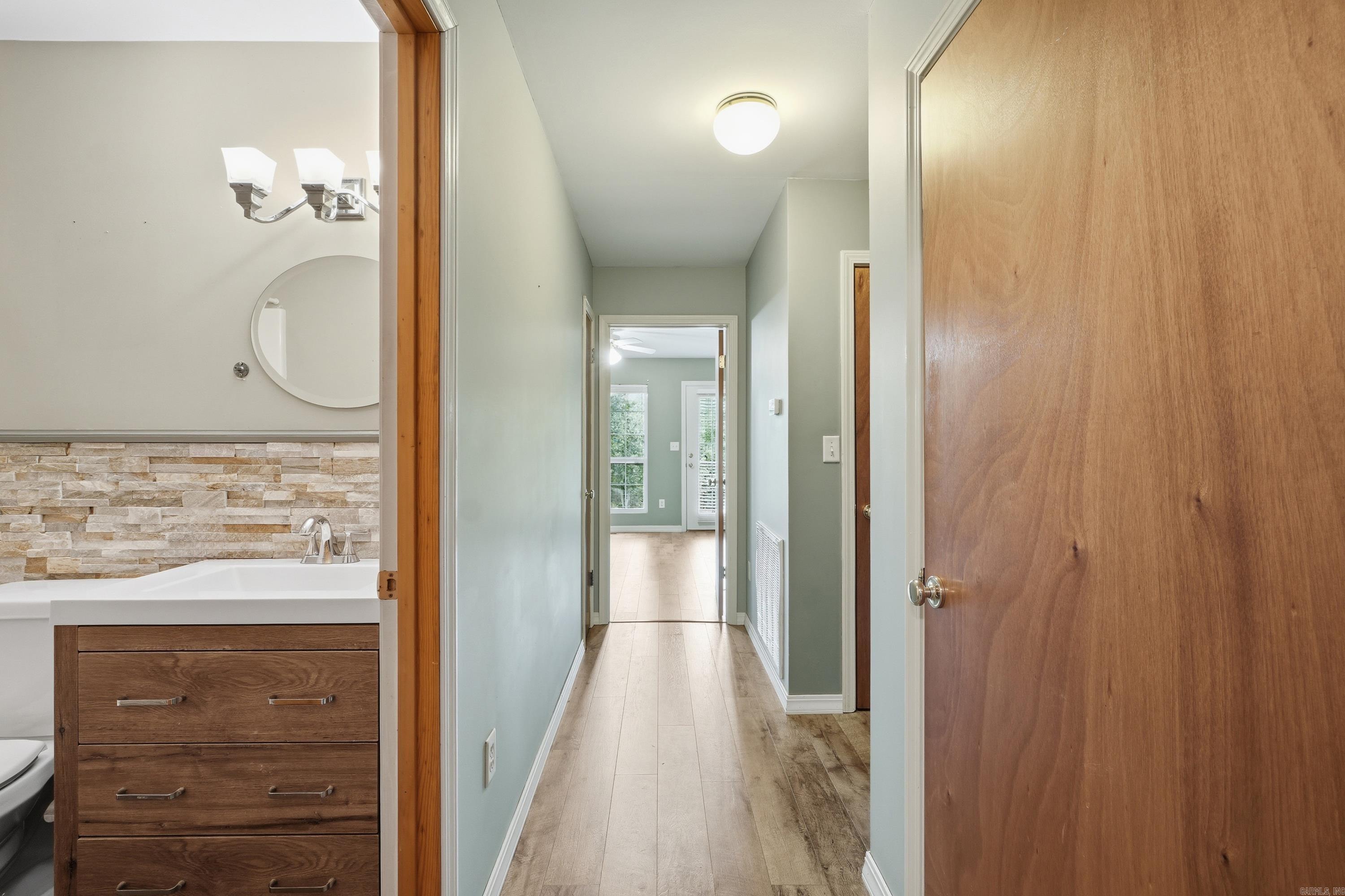 244 Lynn Creek