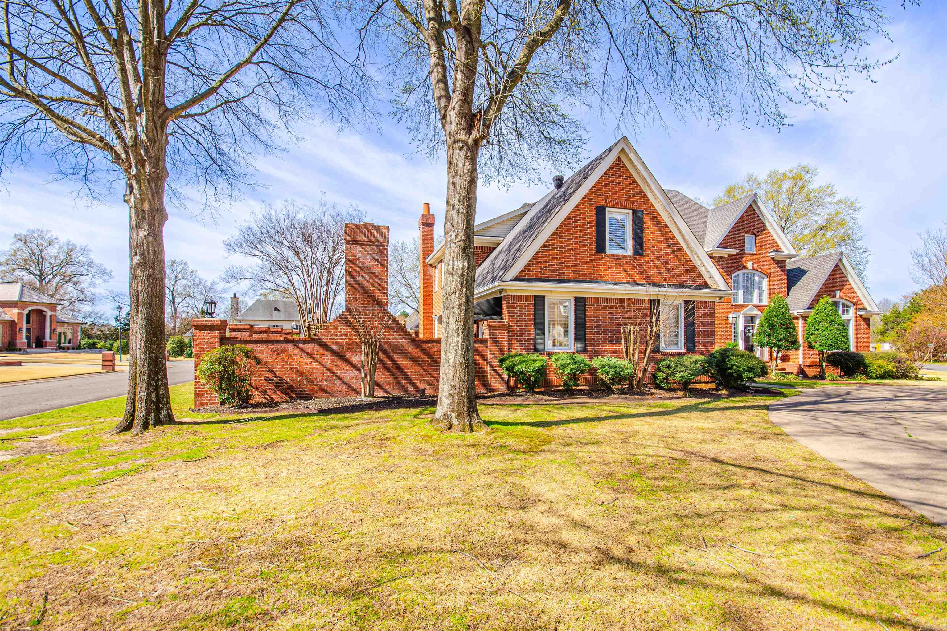 2585 Adamsbrooke Drive