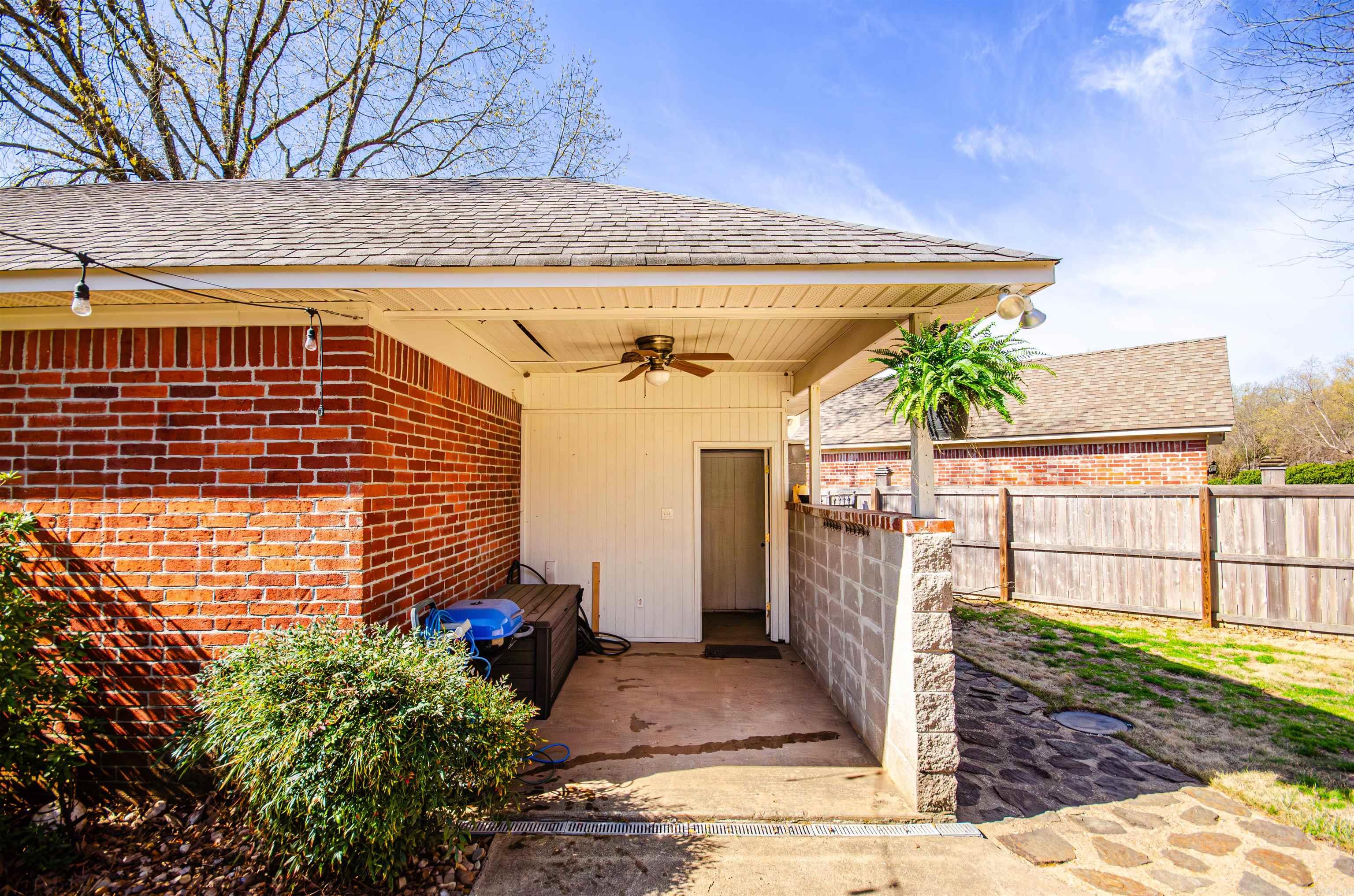 2585 Adamsbrooke Drive