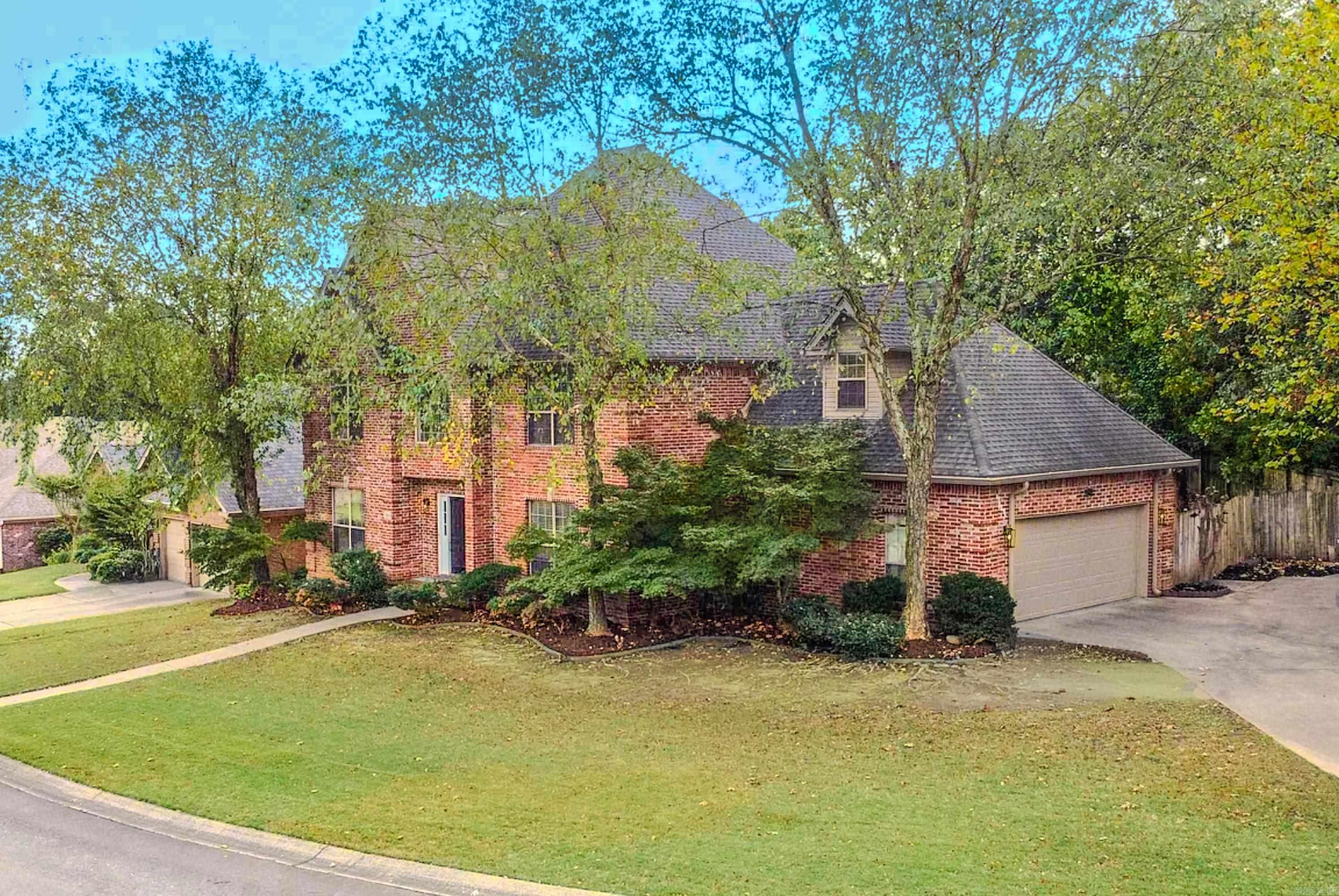 2015 Sawgrass Dr