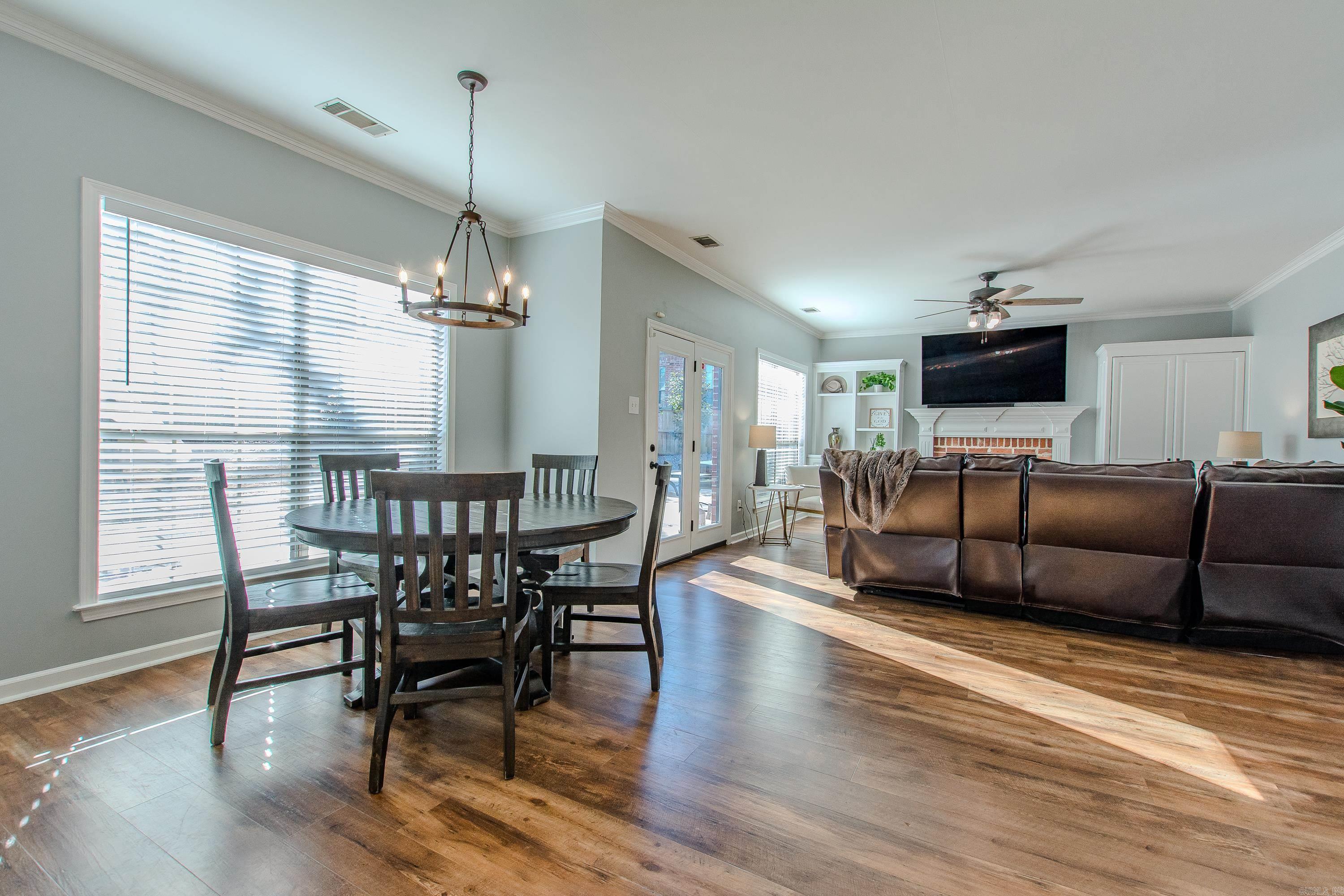 2015 Sawgrass Dr
