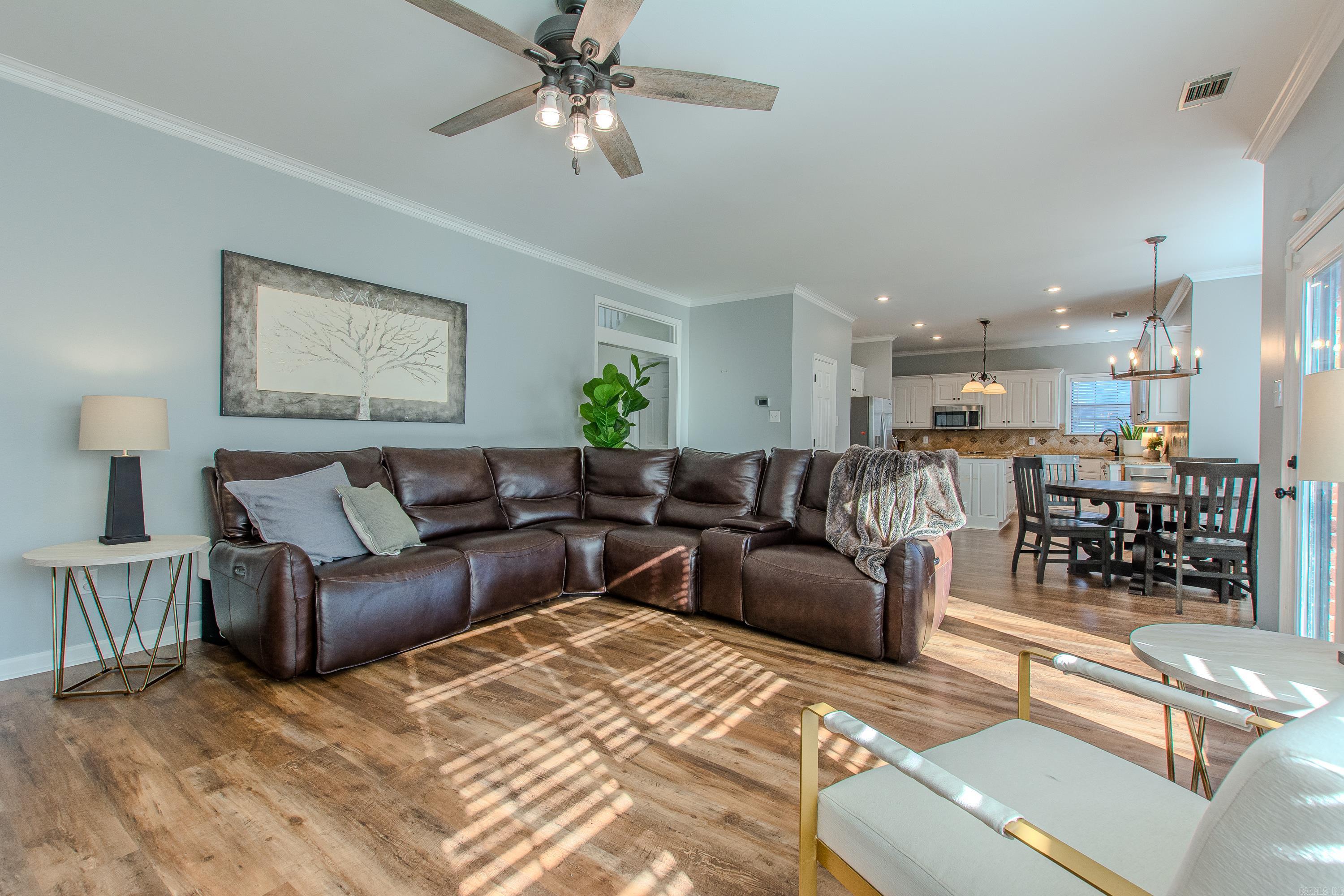 2015 Sawgrass Dr